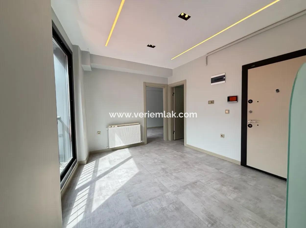 Centrally Located Office For Rent In Seferihisar Camikebir Neighborhood – Zero Building, Zero Use