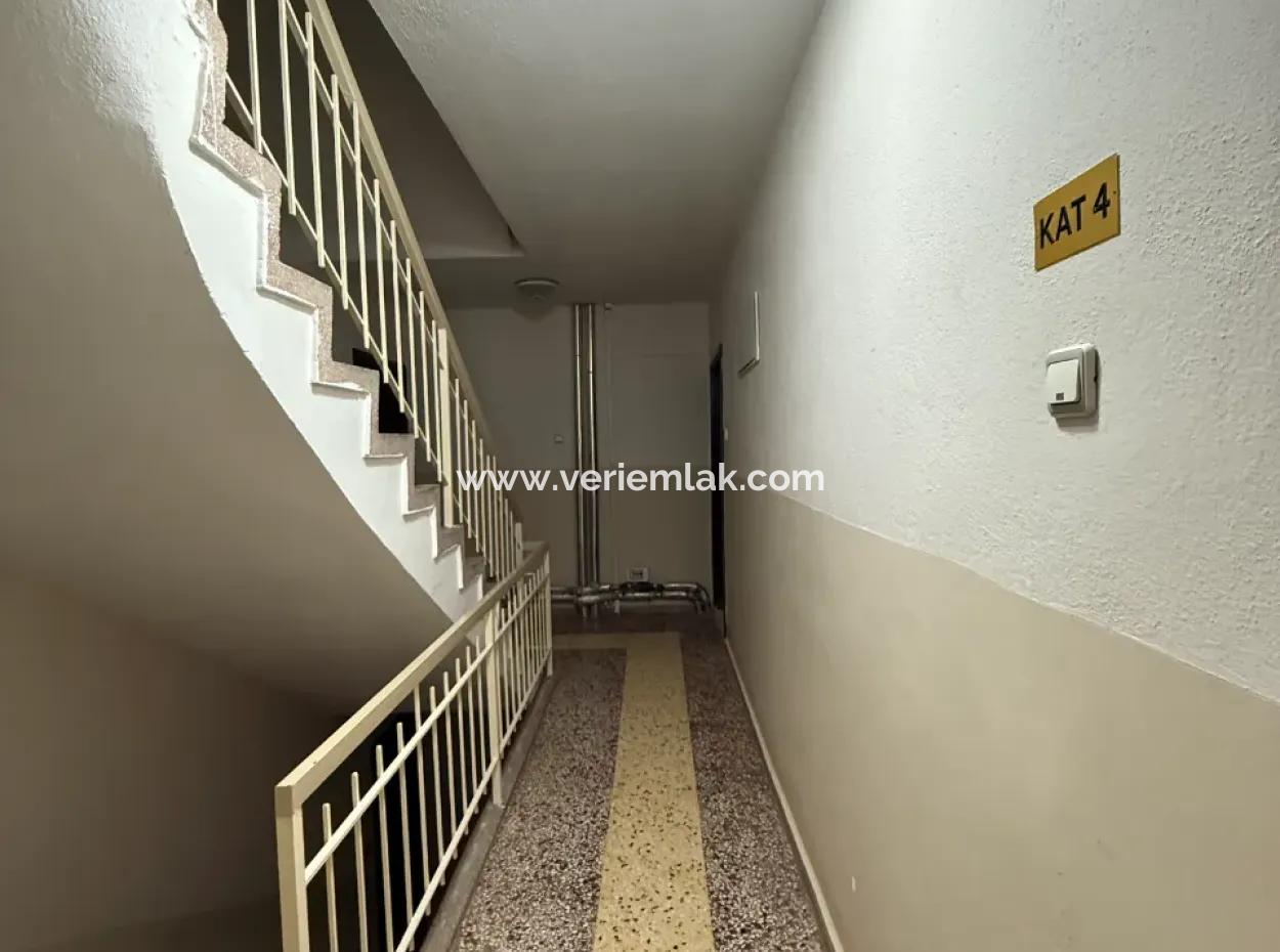 3 In 1 Apartment With View, Spacious And Useful In Balçova Cable Car Neighborhood