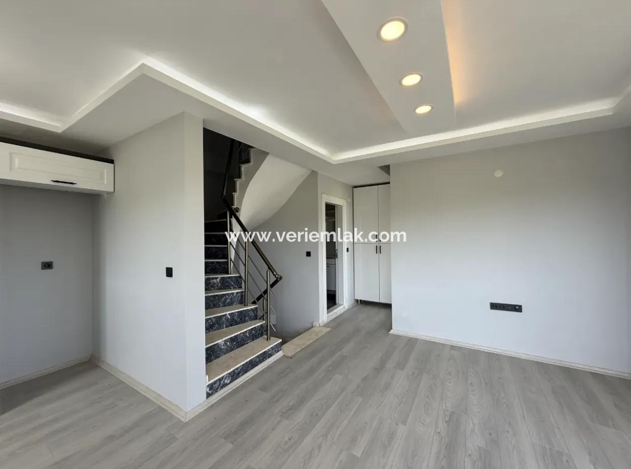 Luxury Villa Within Walking Distance Of The Sea, Large Garden, Sea View In Seferihisar Akarca!