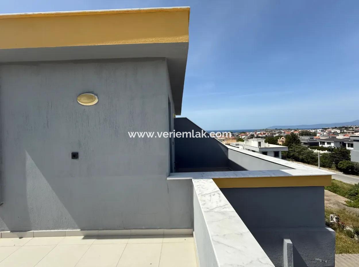 Luxury Villa Within Walking Distance Of The Sea, Large Garden, Sea View In Seferihisar Akarca!