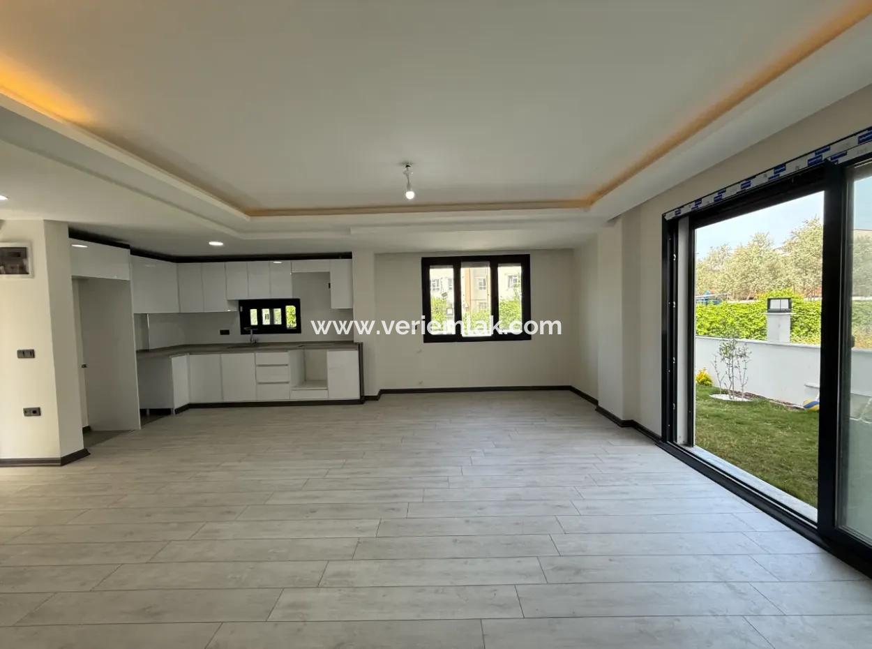 3 In 1 Garden And Underfloor Heating, Brand New Villa In Seferihisar Hidirlik District!