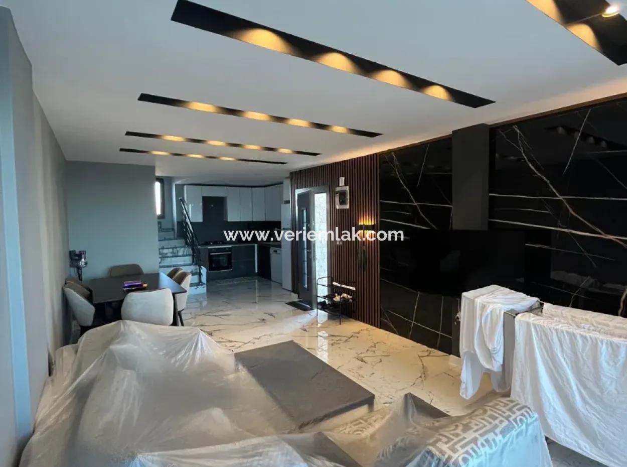 Duplex Villa For Sale In Seferihisar Akarca With Sea And Nature View