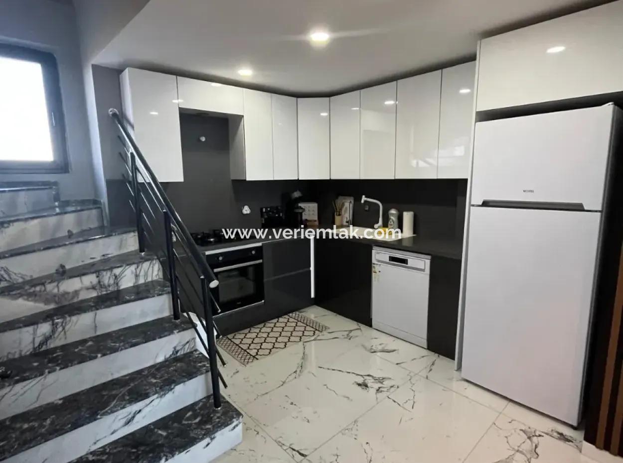Duplex Villa For Sale In Seferihisar Akarca With Sea And Nature View