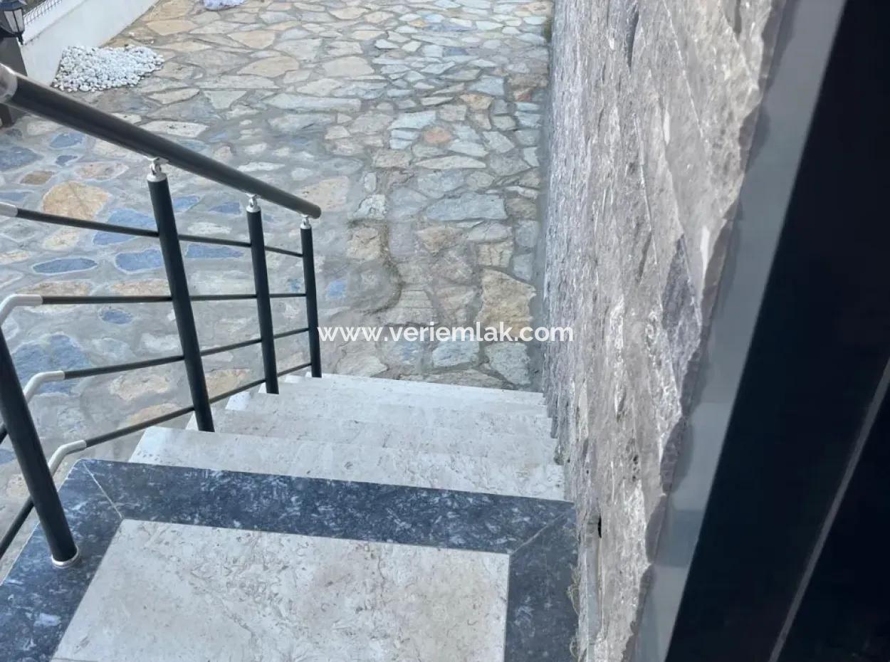 Duplex Villa For Sale In Seferihisar Akarca With Sea And Nature View