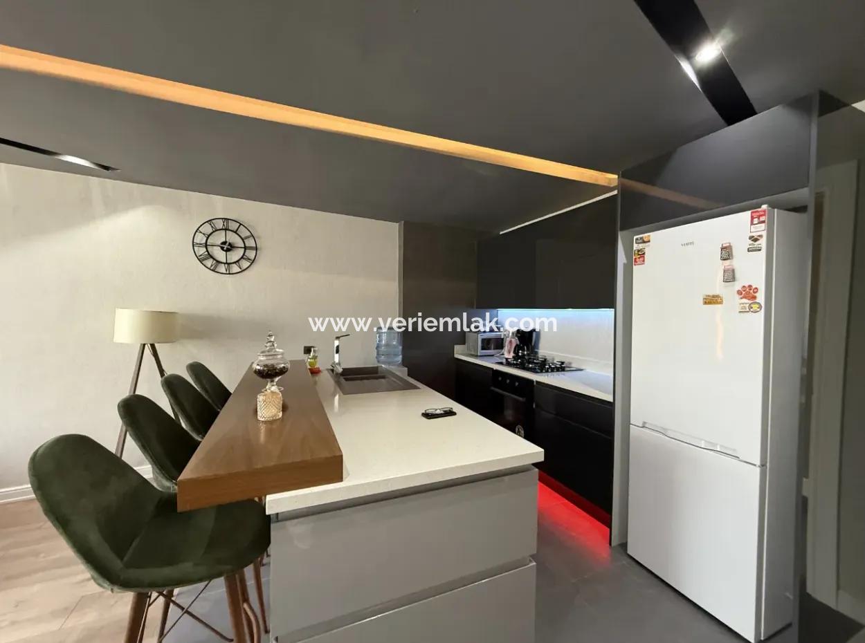 Specially Designed, Spacious And Comfortable 1 1 Apartment In Çolak İbrahim Neighborhood, Developing Region Of Seferihisar