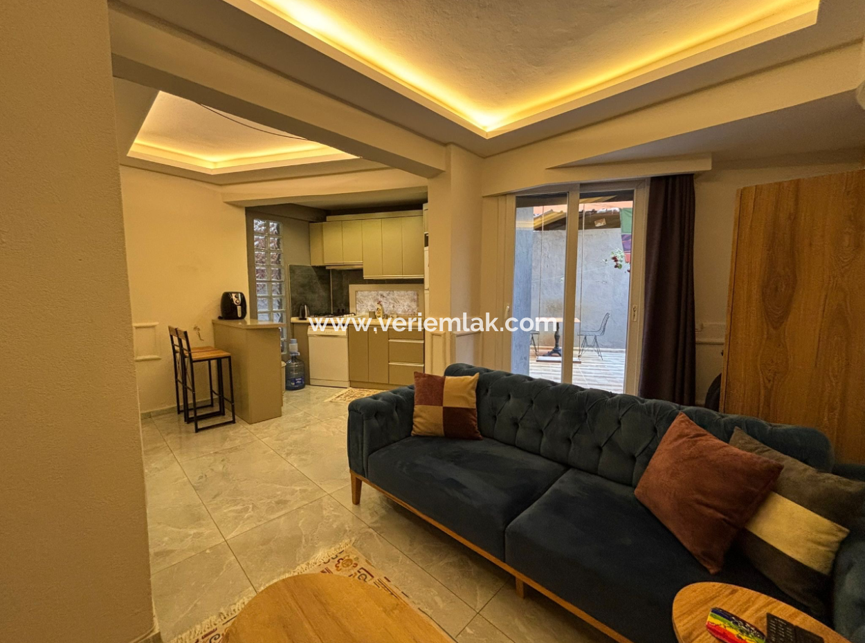 1 1 50M2 Apartment For Rent With Detached Garden On Akincilar Street In Alsancak Kahramanlar!