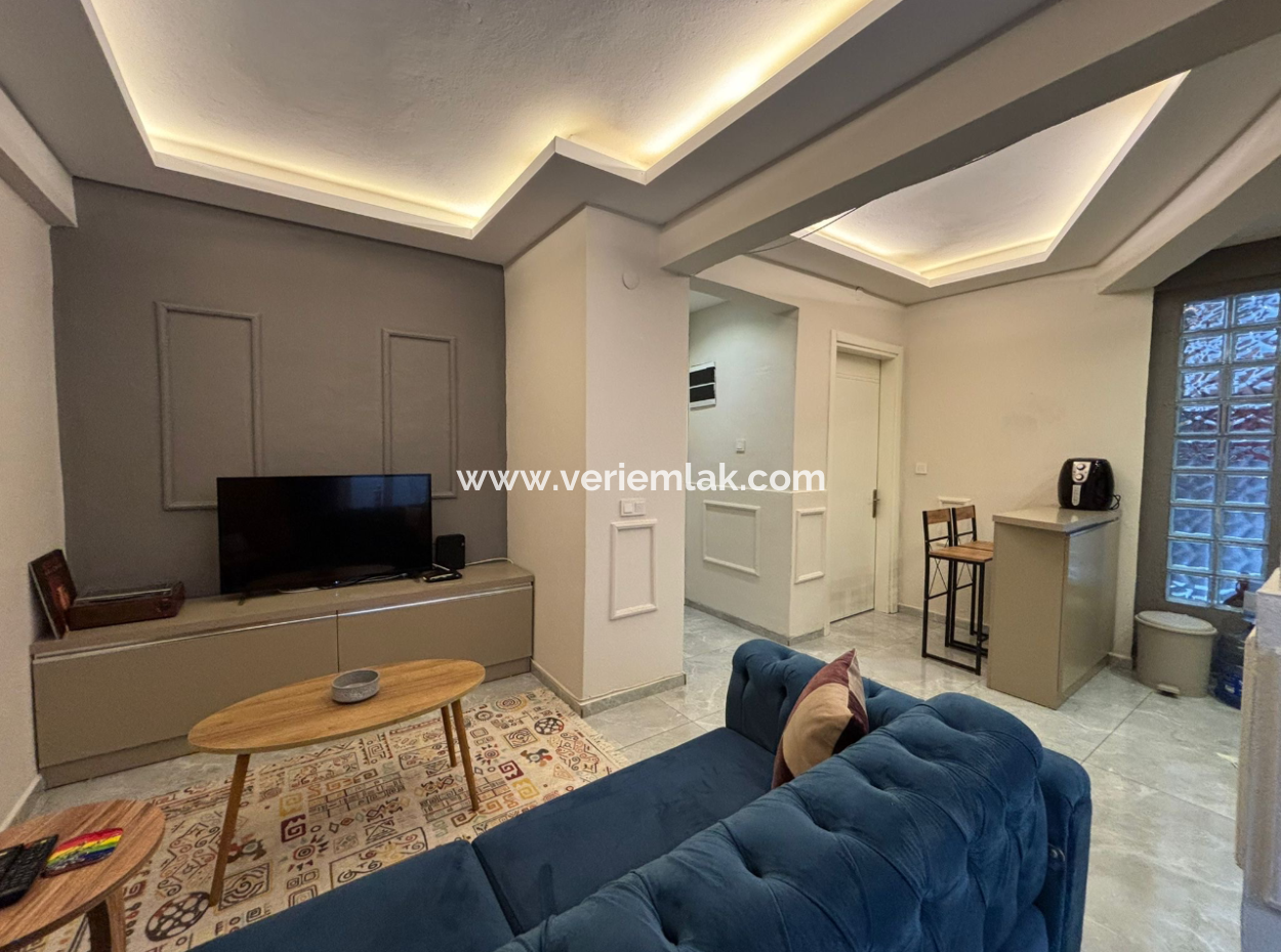 1 1 50M2 Apartment For Rent With Detached Garden On Akincilar Street In Alsancak Kahramanlar!