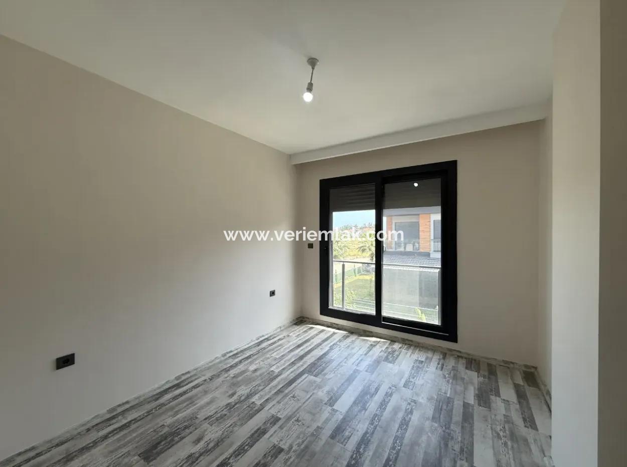 3 In 1 Villa With Pool, Garden And Wide Use In Doganbey