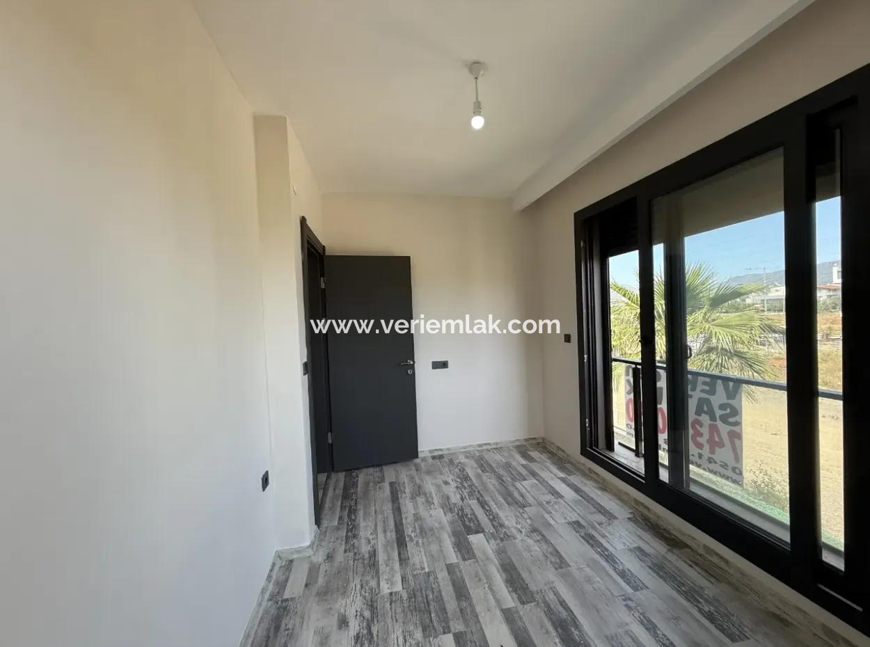 3 In 1 Villa With Pool, Garden And Wide Use In Doganbey