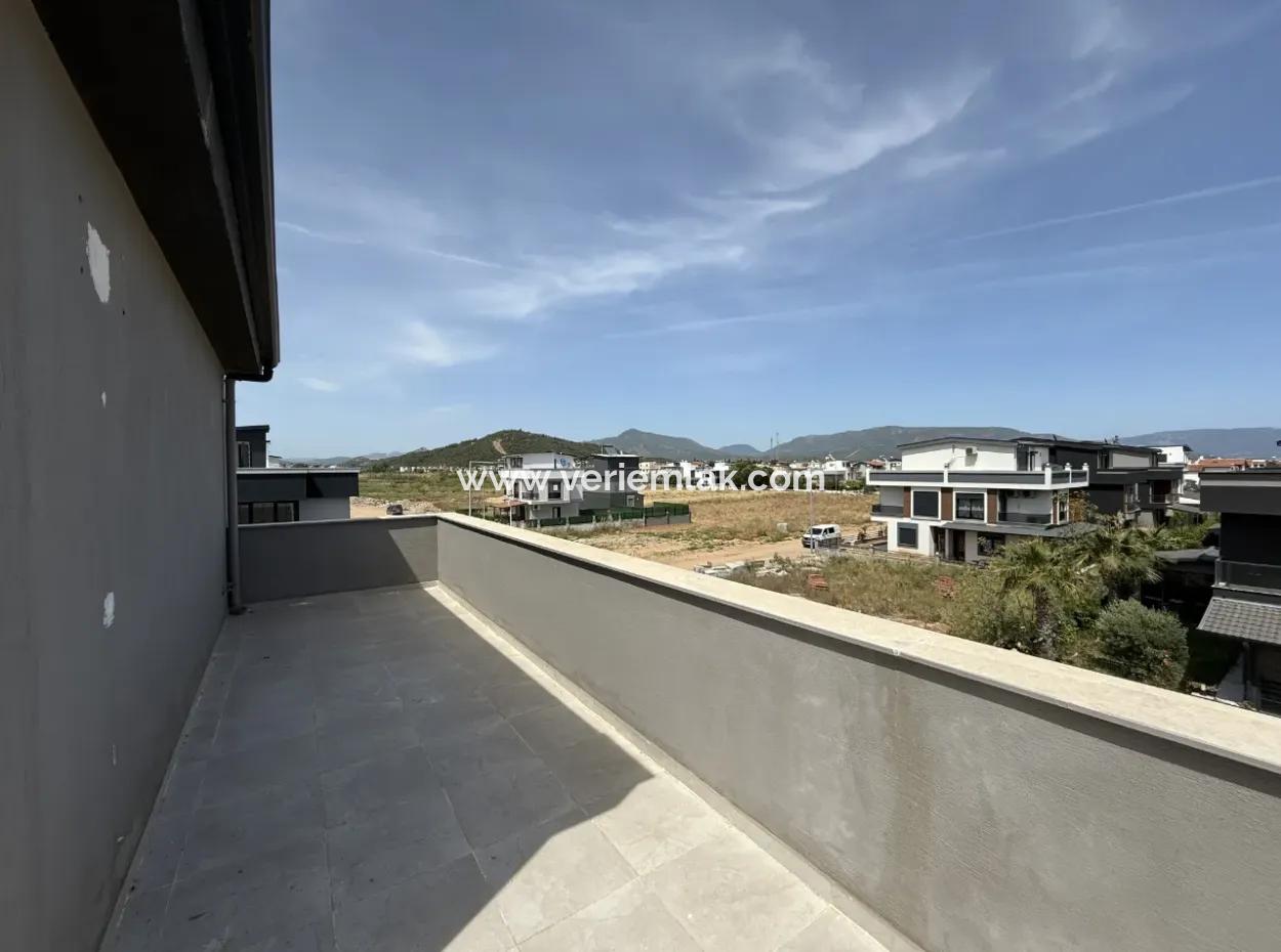 3 In 1 Villa With Pool, Garden And Wide Use In Doganbey