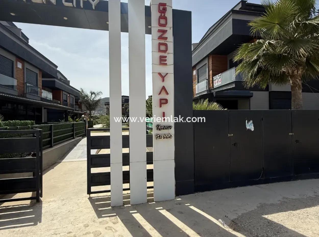 3 In 1 Villa With Pool, Garden And Wide Use In Doganbey