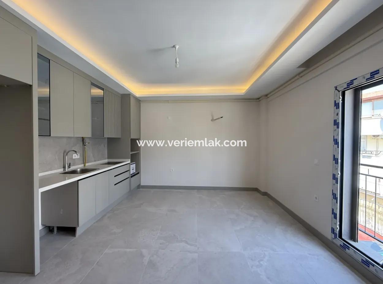 Meeting Point Of Modern Comfort And Luxury Touches: Apartment For Sale In Seferihisar Çolakibrahimbey