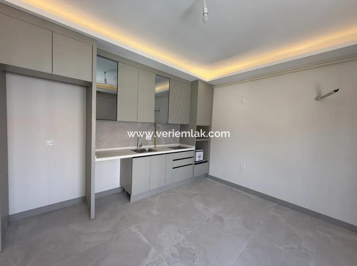 Meeting Point Of Modern Comfort And Luxury Touches: Apartment For Sale In Seferihisar Çolakibrahimbey