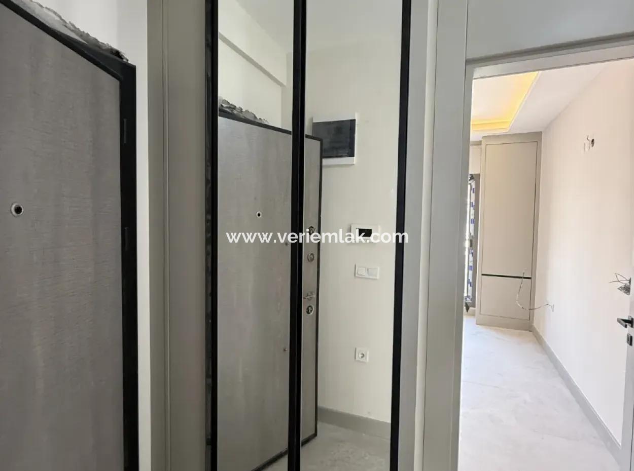 Meeting Point Of Modern Comfort And Luxury Touches: Apartment For Sale In Seferihisar Çolakibrahimbey