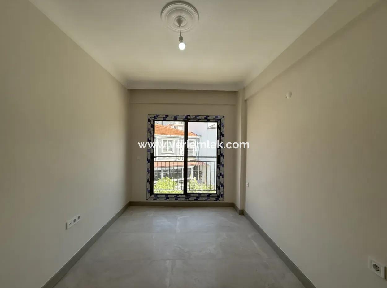 Meeting Point Of Modern Comfort And Luxury Touches: Apartment For Sale In Seferihisar Çolakibrahimbey