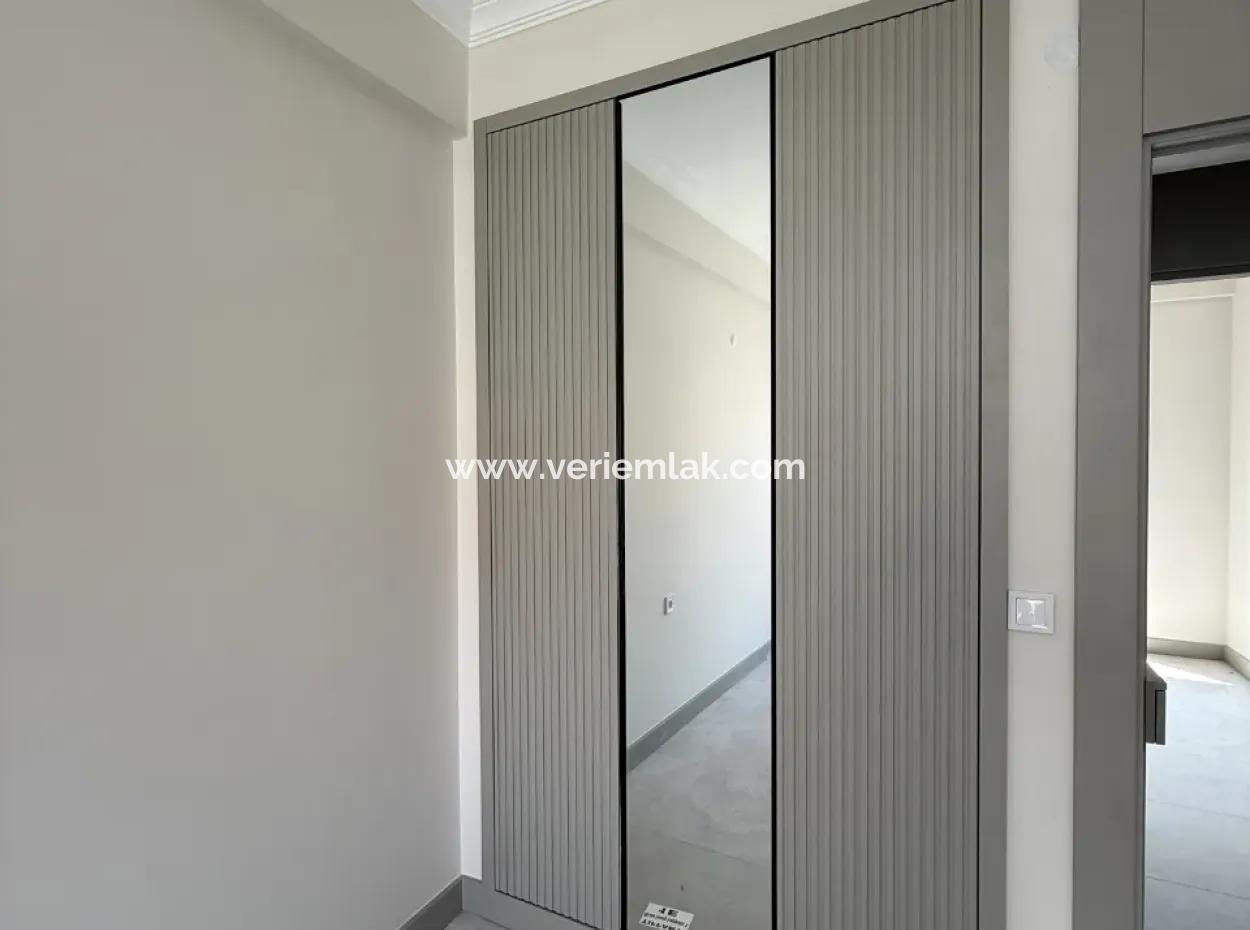 Meeting Point Of Modern Comfort And Luxury Touches: Apartment For Sale In Seferihisar Çolakibrahimbey