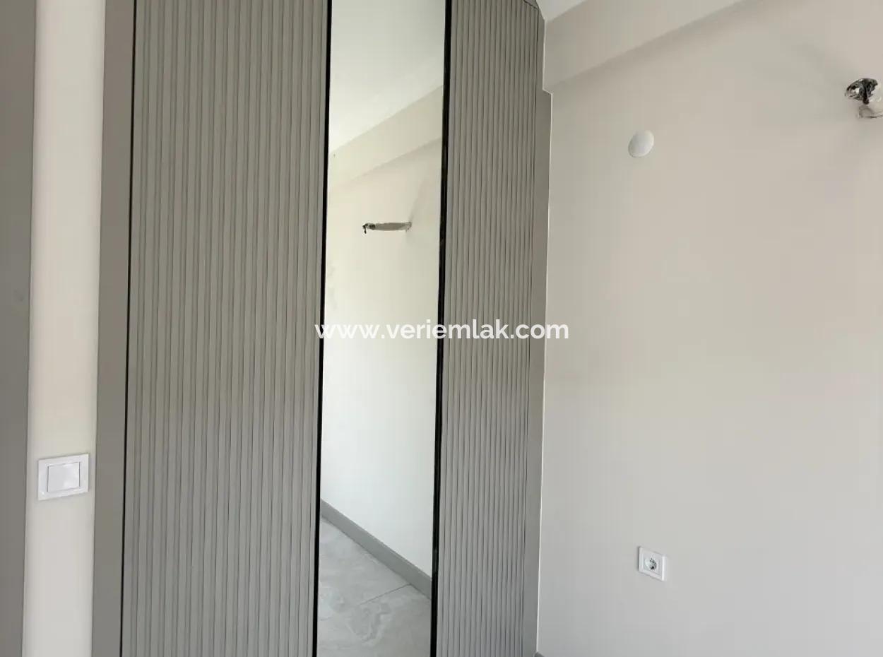Meeting Point Of Modern Comfort And Luxury Touches: Apartment For Sale In Seferihisar Çolakibrahimbey