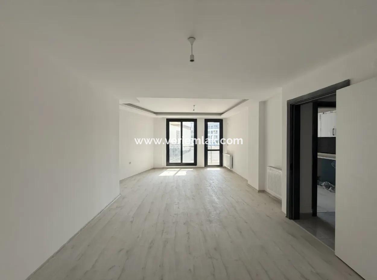 Zero And Session-Ready Apartment Opportunity In Seferihisar's Prestigious Project