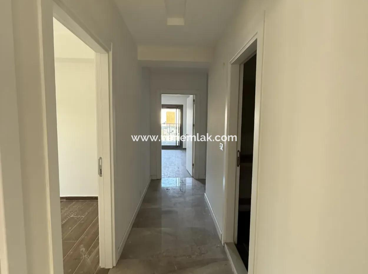 A Brand New Life Begins In Flora Garden Site In Seferihisar Hıdırlık