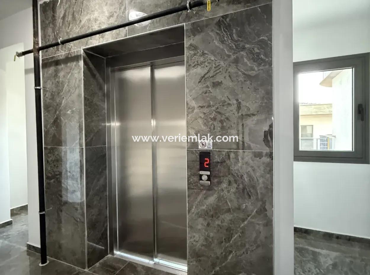 A Brand New Life Begins In Flora Garden Site In Seferihisar Hıdırlık