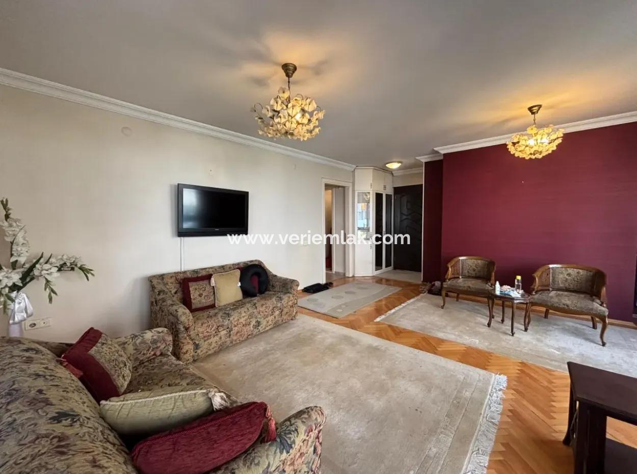Alsancak Culture District Gül Street 3 1 Corner Empty Apartment For Sale