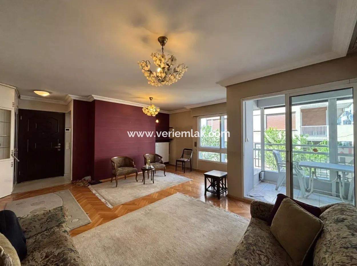 Alsancak Culture District Gül Street 3 1 Corner Empty Apartment For Sale