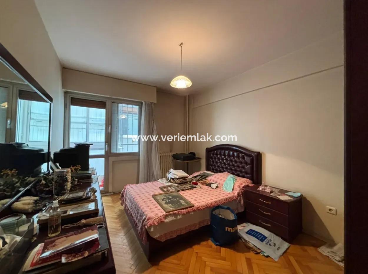 Alsancak Culture District Gül Street 3 1 Corner Empty Apartment For Sale