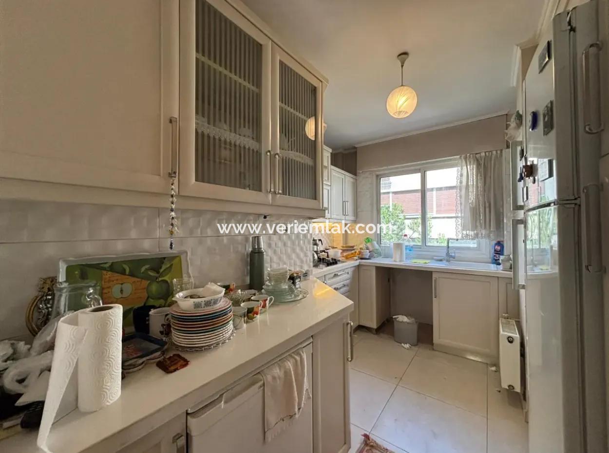 Alsancak Culture District Gül Street 3 1 Corner Empty Apartment For Sale