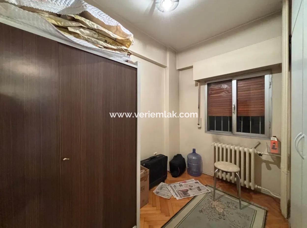 Alsancak Culture District Gül Street 3 1 Corner Empty Apartment For Sale