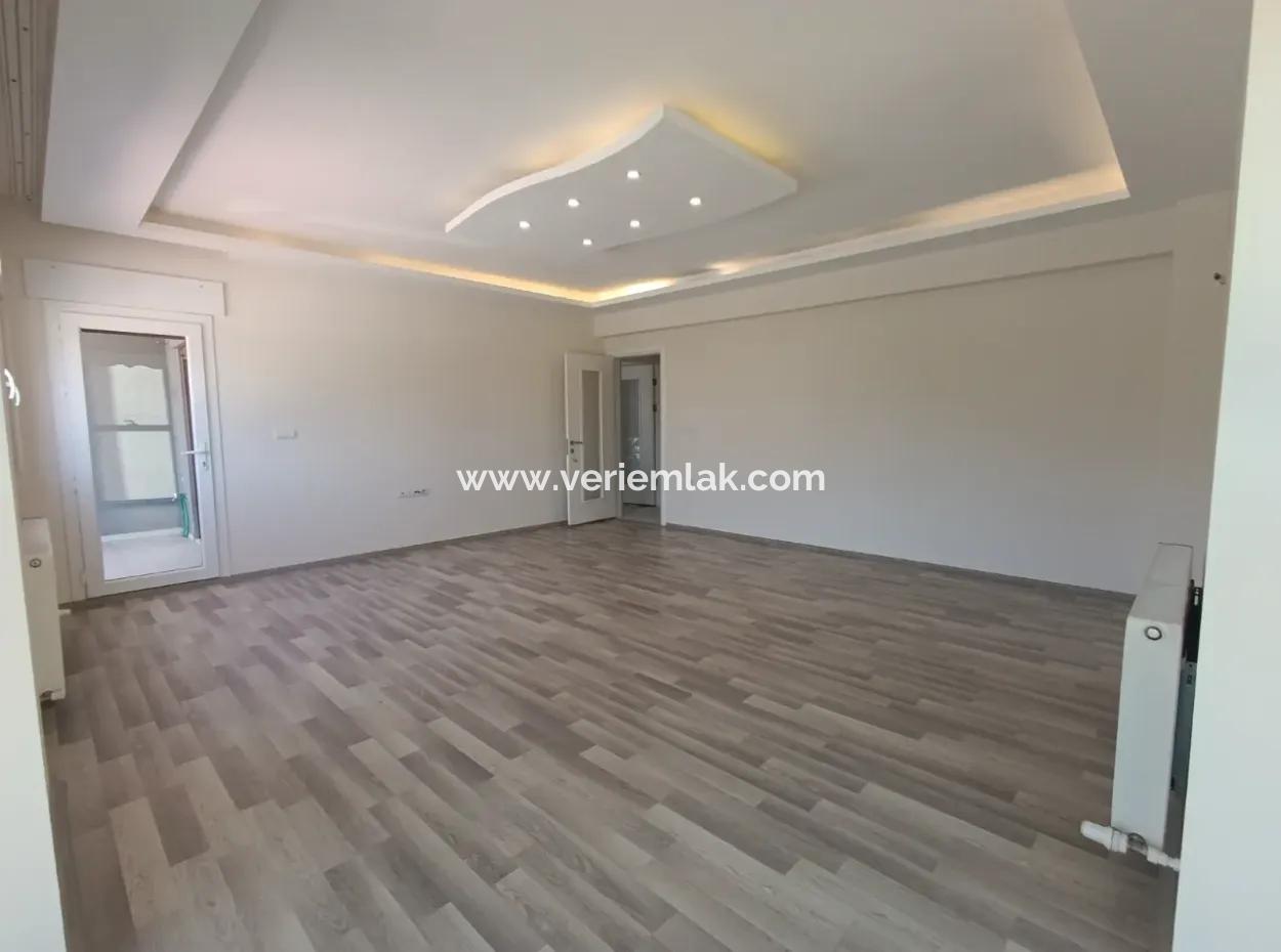 Spacious Apartment On The Main Road Of Seferihisar Izmir, Specially Planned For Parents, Free Of Cost