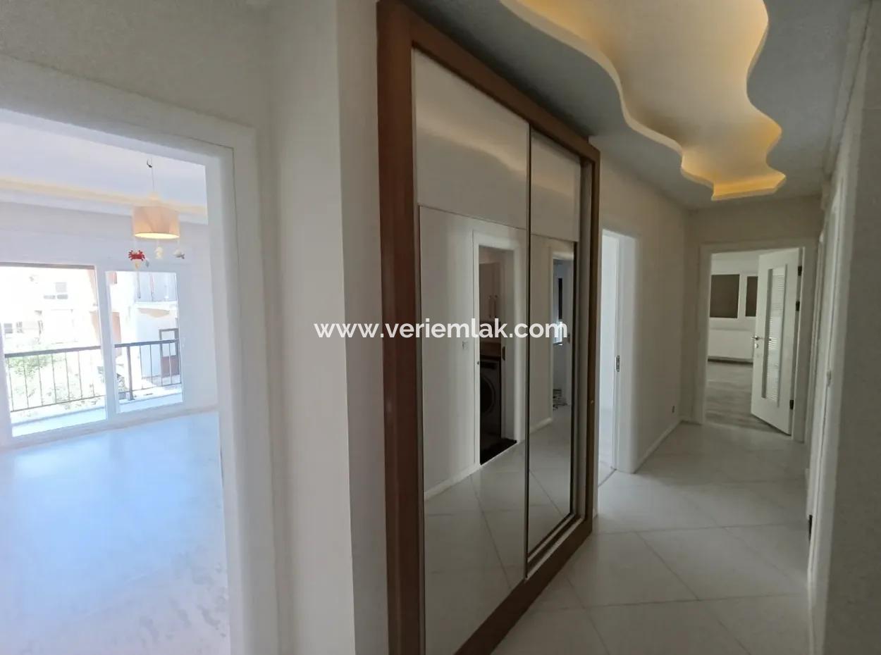 Spacious Apartment On The Main Road Of Seferihisar Izmir, Specially Planned For Parents, Free Of Cost
