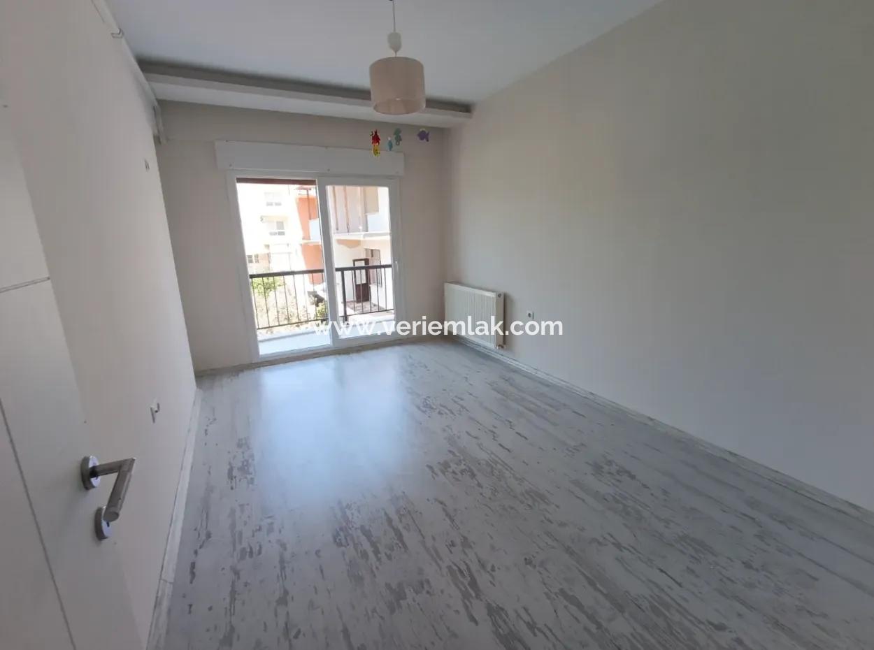 Spacious Apartment On The Main Road Of Seferihisar Izmir, Specially Planned For Parents, Free Of Cost