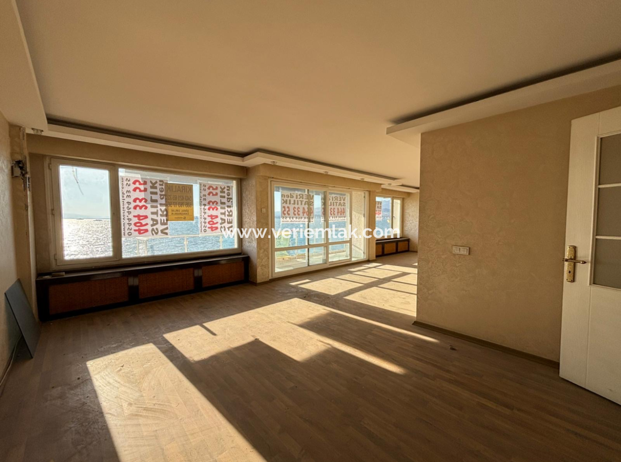 5Th Floor 2 1 160M2 Flat For Rent With Double Title Deed In Alsancak Kordon