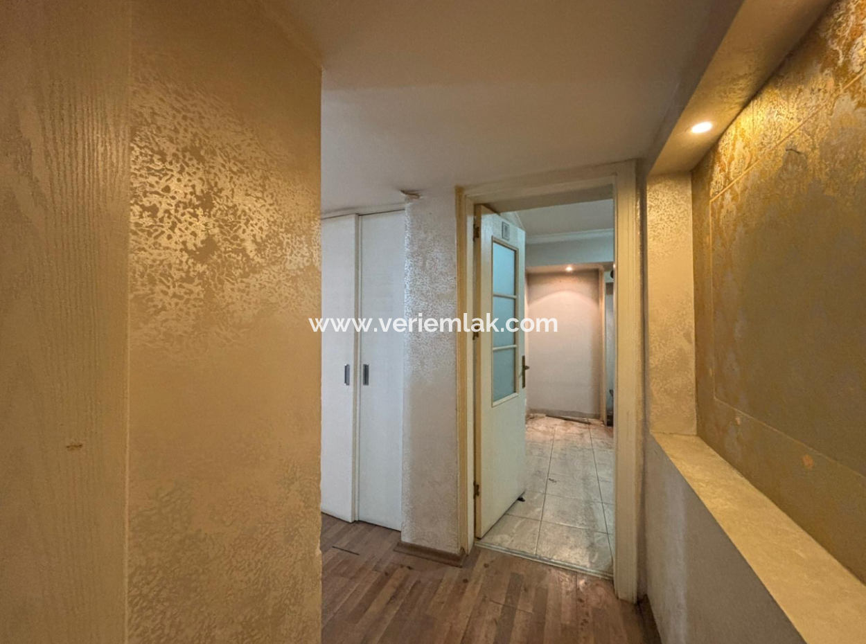 5Th Floor 2 1 160M2 Flat For Rent With Double Title Deed In Alsancak Kordon