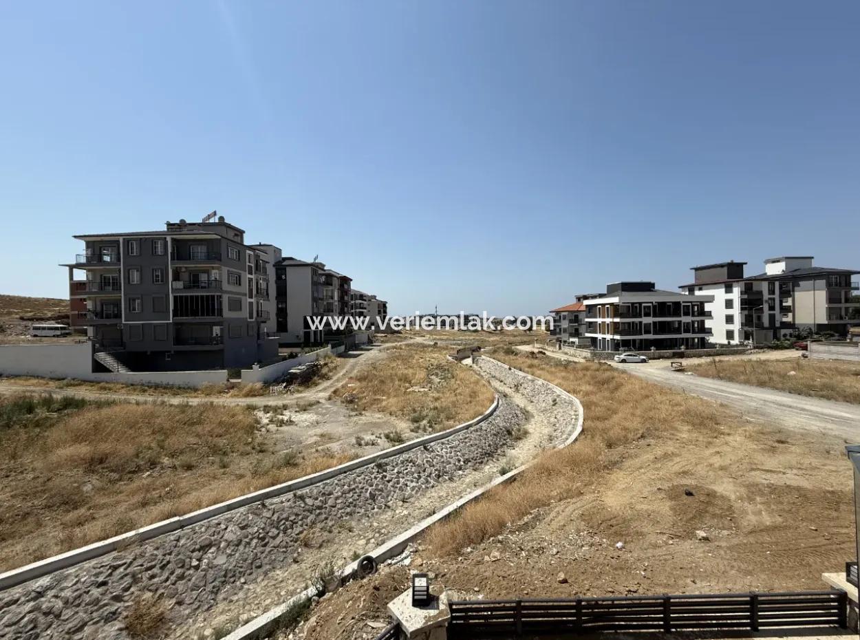 Luxury And Modern 1 1 Apartment In Seferihisar Çolakibrahimbey Neighborhood