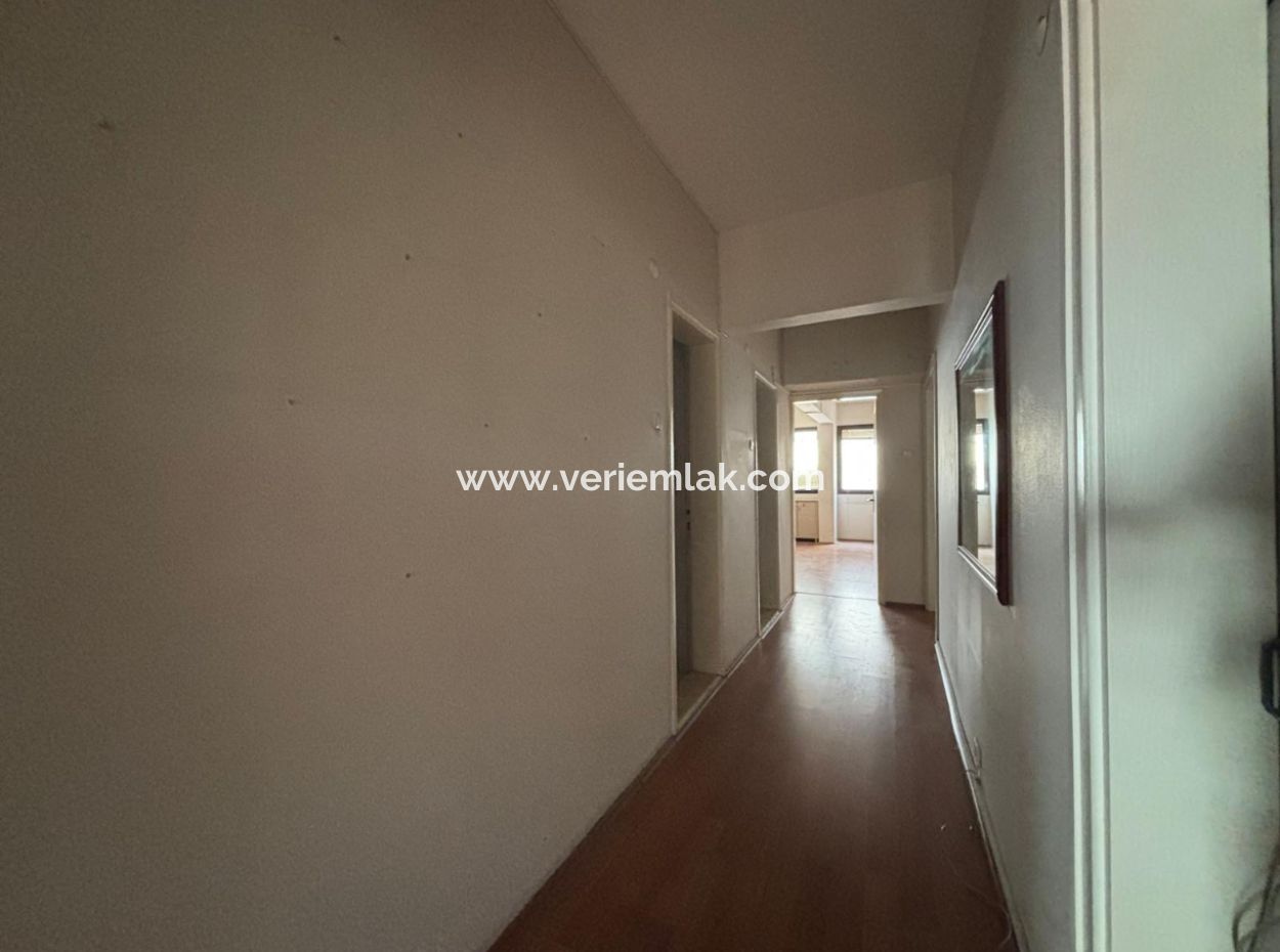 Near Alsancak Swiss Hotel 3 1 170M2 3Rd Floor Business For Rent / Office