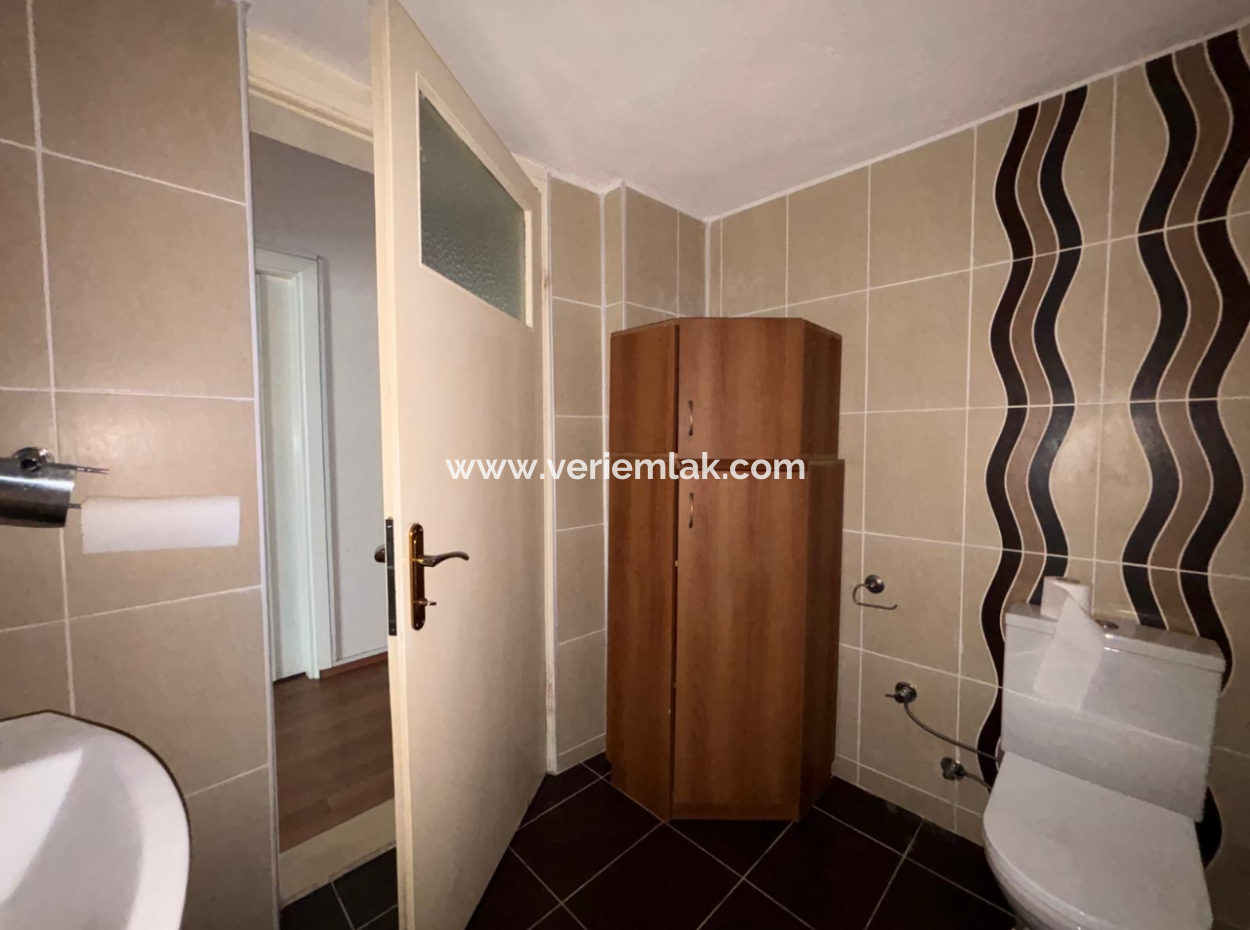 Near Alsancak Swiss Hotel 3 1 170M2 3Rd Floor Business For Rent / Office