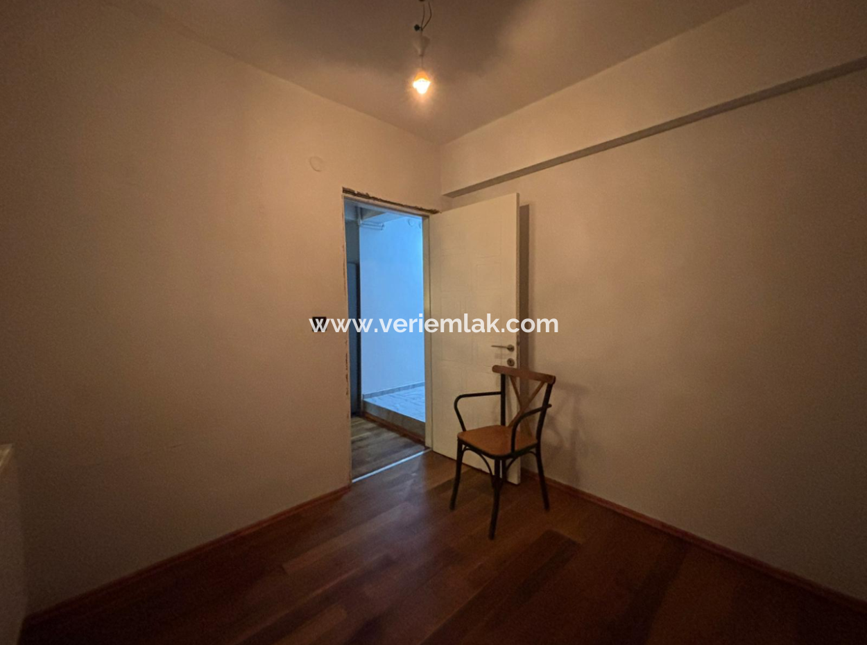 1St Floor 2 1 70M2 Natural Gas Furnished Apartment For Rent In Alsancak Kahramanlar!