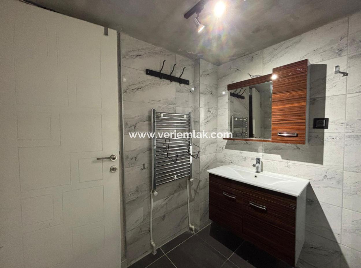 1St Floor 2 1 70M2 Natural Gas Furnished Apartment For Rent In Alsancak Kahramanlar!