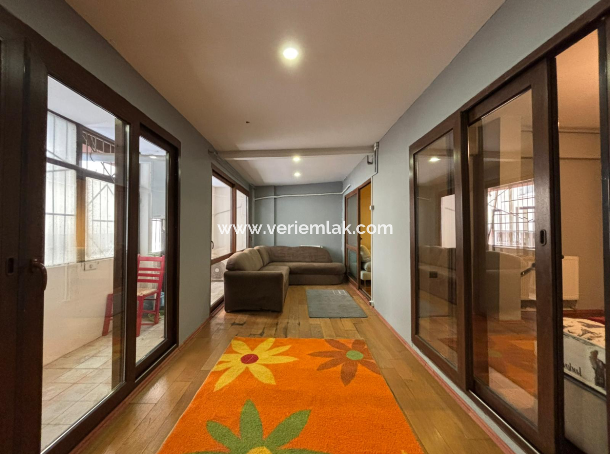 1St Floor 2 1 70M2 Natural Gas Furnished Apartment For Rent In Alsancak Kahramanlar!