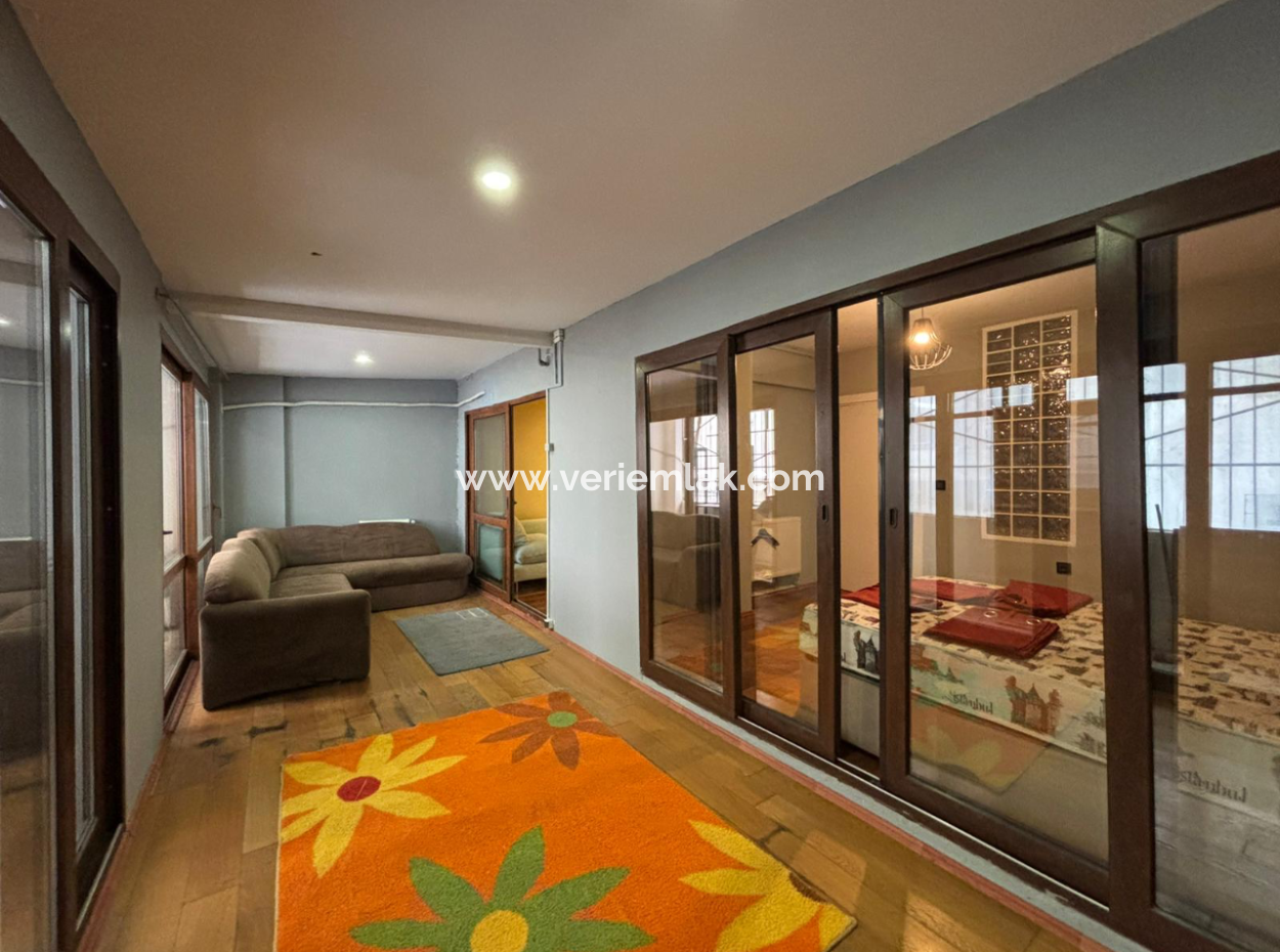 1St Floor 2 1 70M2 Natural Gas Furnished Apartment For Rent In Alsancak Kahramanlar!