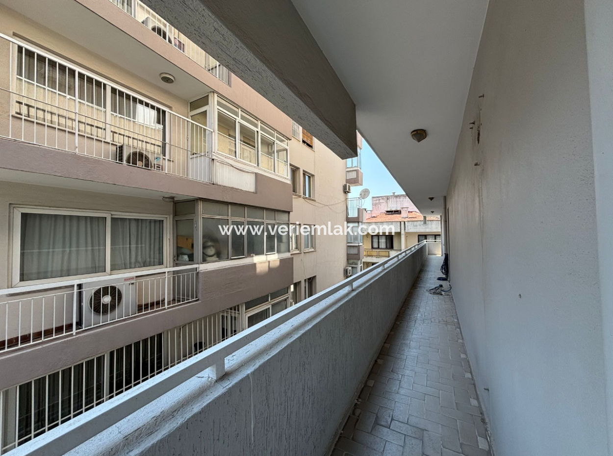 Alsancak Talatpaşa Boulevard 3 1 130M2 Business For Rent / Practice