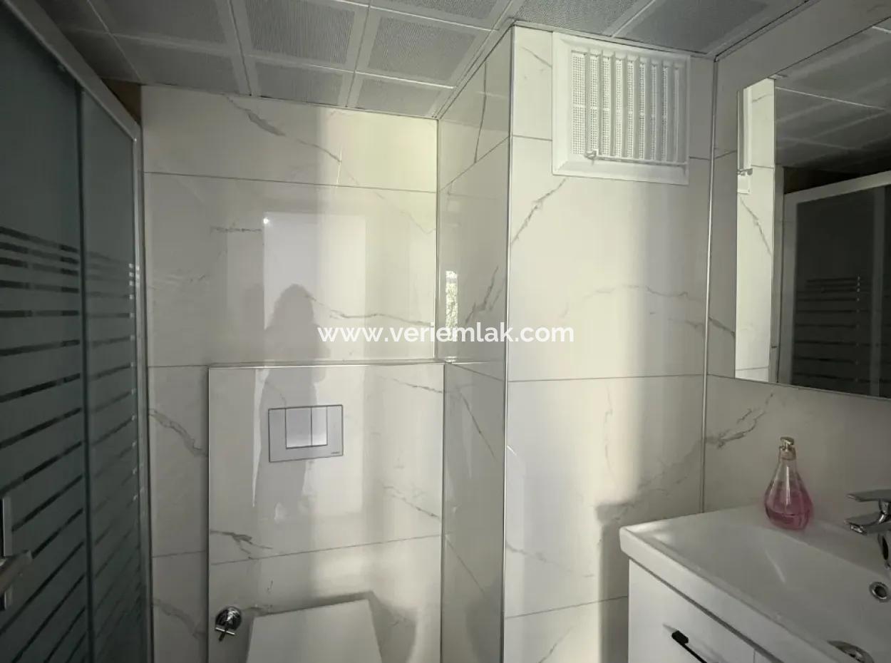 Centrally Located, Fully Renovated, Spacious And Comfortable 3 1 Apartment In Seferihisar Camikebir Neighborhood