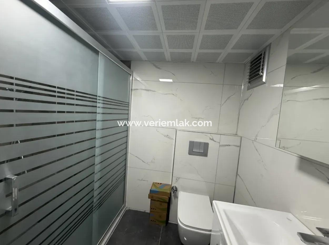 Centrally Located, Fully Renovated, Spacious And Comfortable 3 1 Apartment In Seferihisar Camikebir Neighborhood