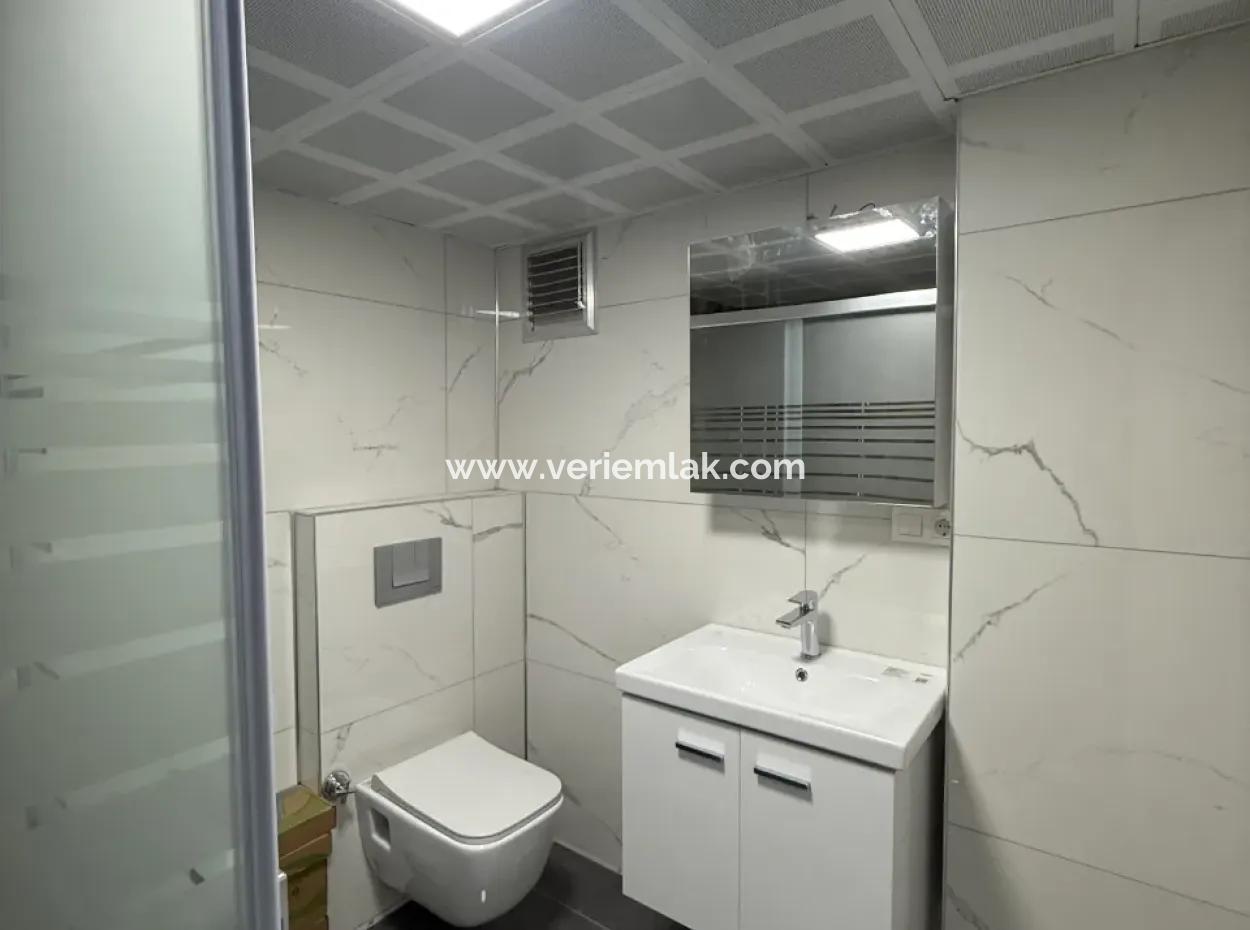 Centrally Located, Fully Renovated, Spacious And Comfortable 3 1 Apartment In Seferihisar Camikebir Neighborhood