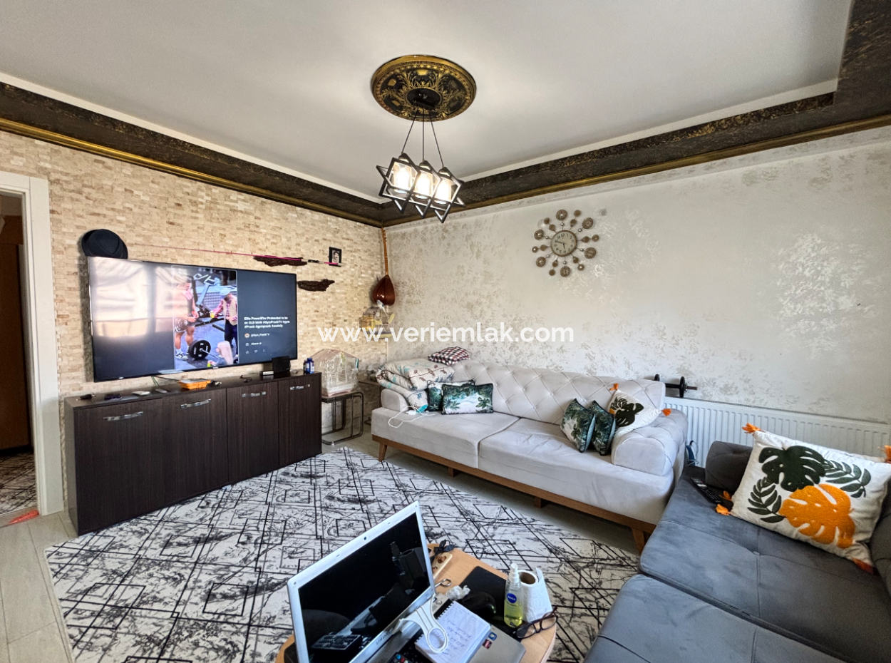 Comfortable Duplex Apartment For Sale In Seferihisar Hidirlik Neighborhood