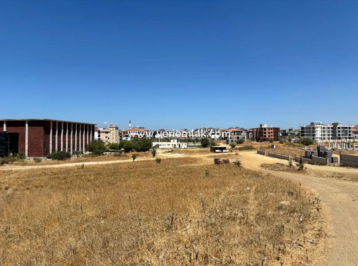Land For Sale In Seferihisar Çolakibrahimbey Neighborhood Suitable For Horizontal Architecture And Suitable For Villa Construction