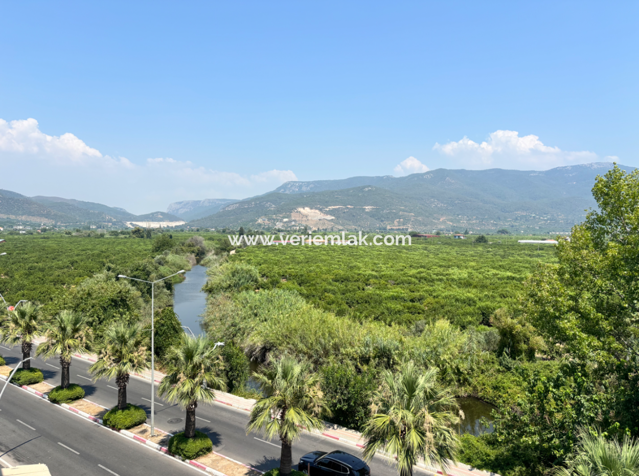 130 M2 Apartment For Sale With 3 1 En-Suite Bathroom In Gümüldür Bazaar