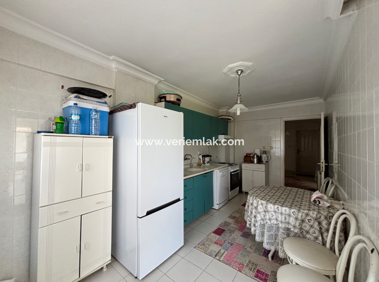 3 1 1 Furnished Apartment For Sale 130 M2 With En-Suite Bathroom In Gümüldür Bazaar