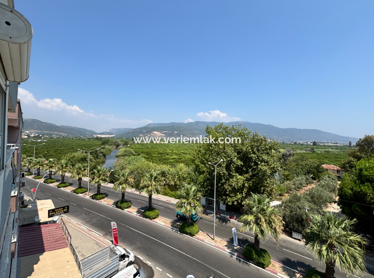 3 1 1 Furnished Apartment For Sale 130 M2 With En-Suite Bathroom In Gümüldür Bazaar